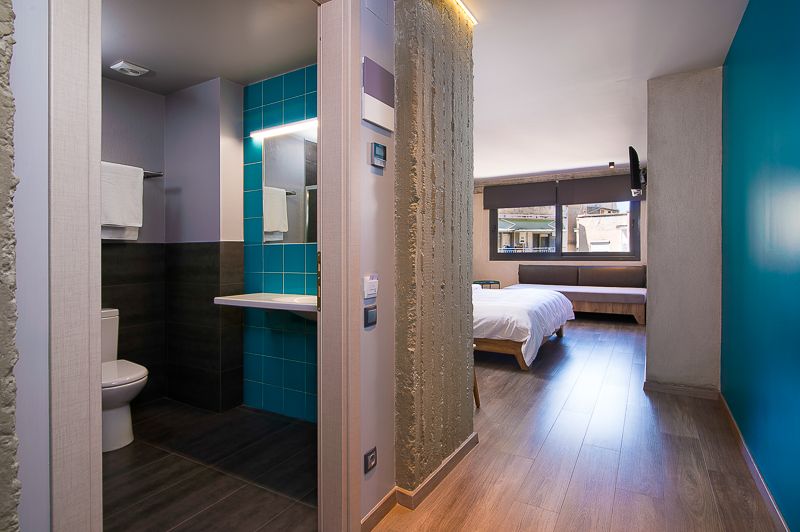 DOUBLE-PLUS-ROOM-1