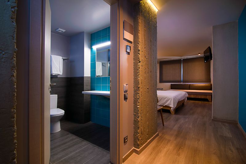 DOUBLE-PLUS-ROOM-9