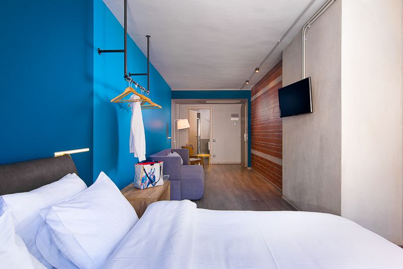 Large Double Room Urban Donkey Hotel 4